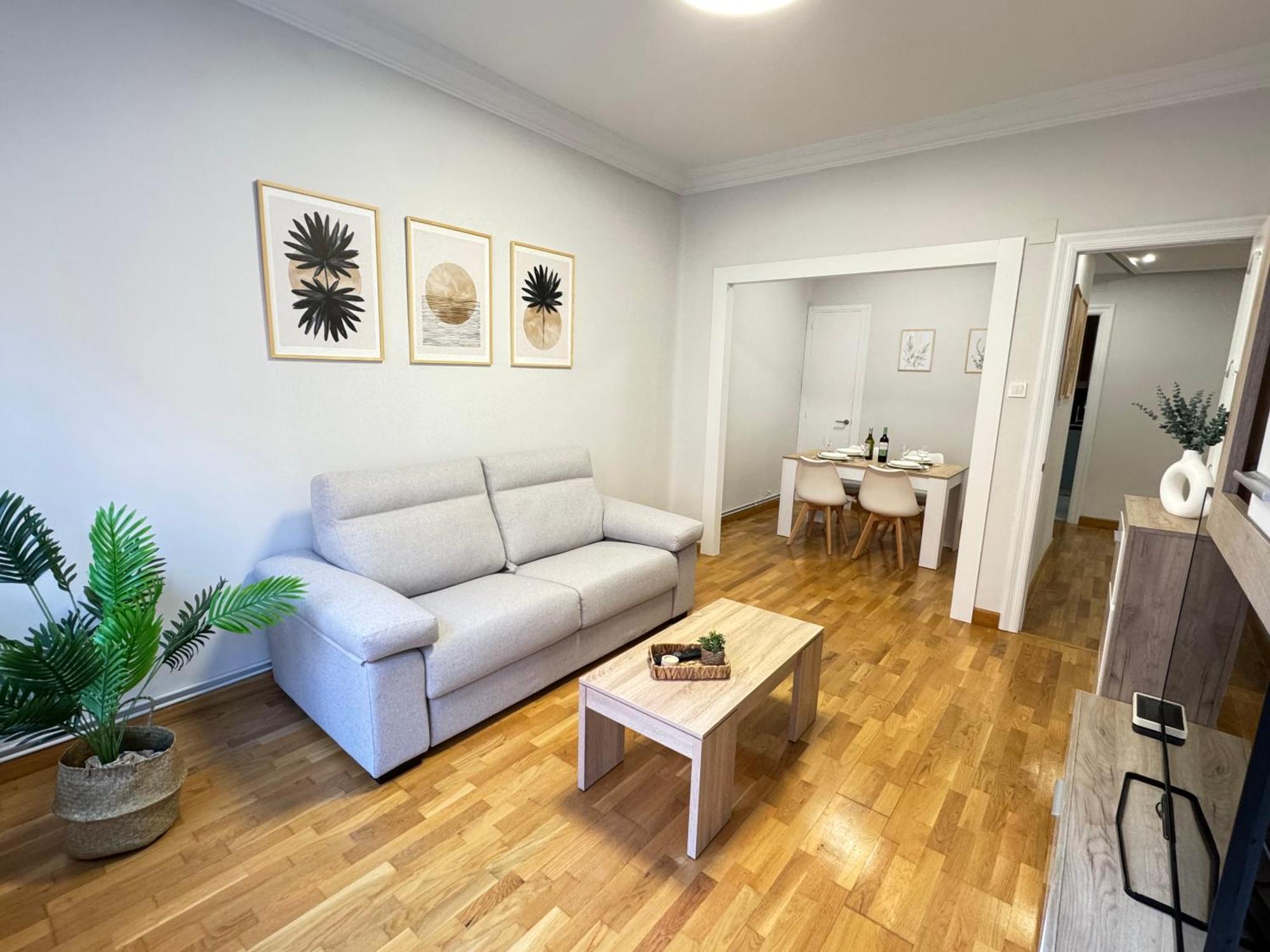 Rioja Centro Ayuntamiento By Apartamentos Logrono Bagian luar foto